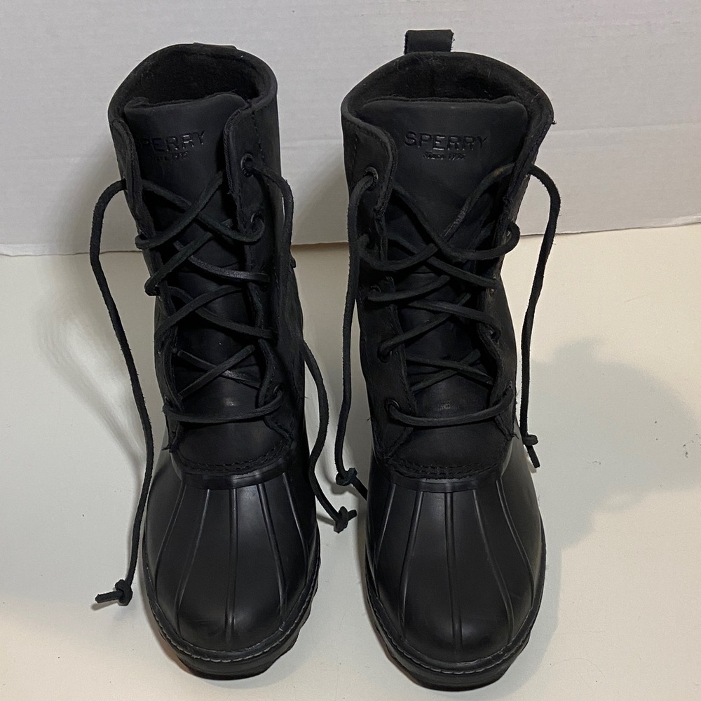 Sperry Women's Saltwater Heel Leather Rain Boots in black. Sz 9.5 Women’s